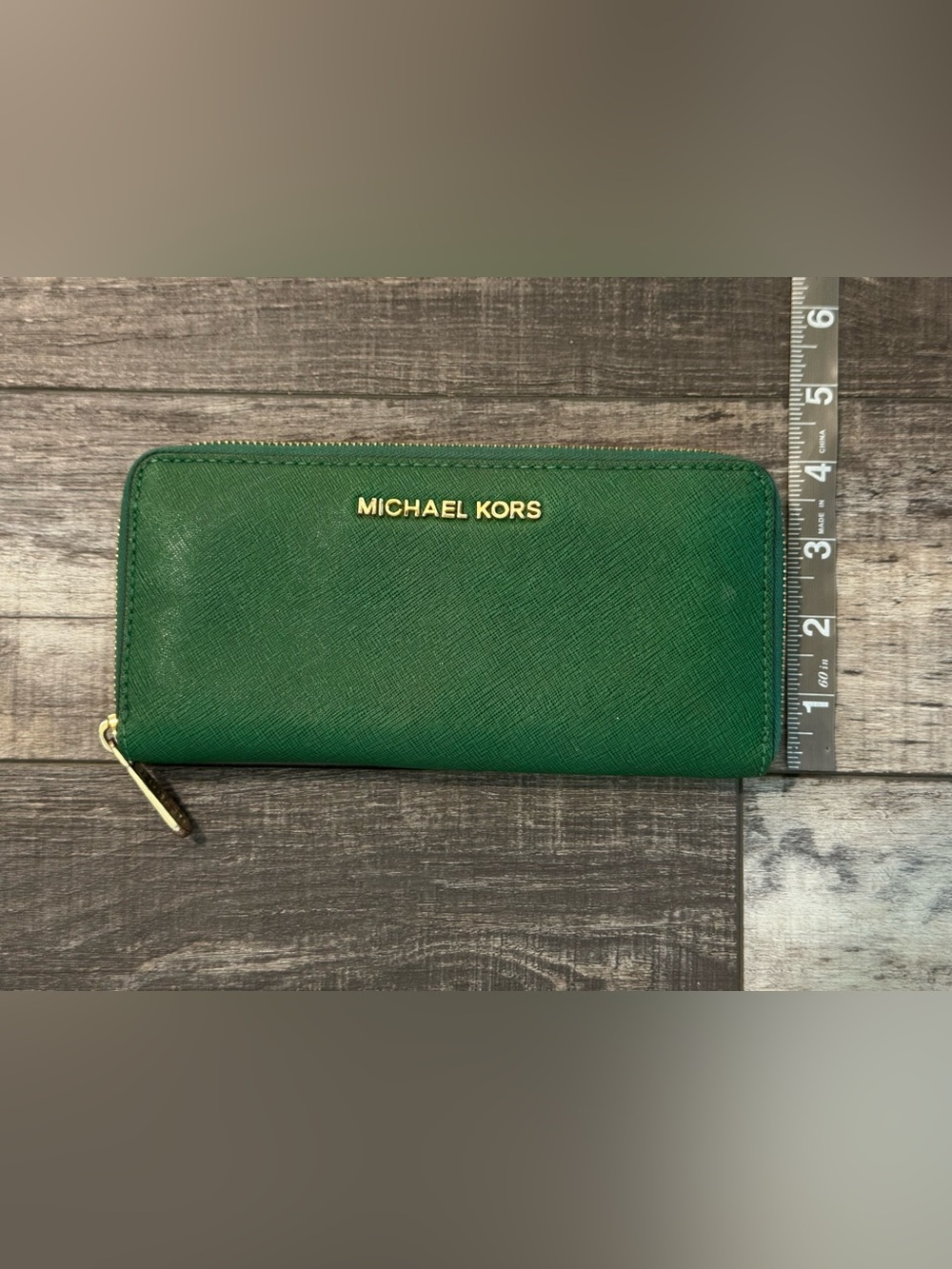 Michael Kors Green Zip Wallet with Gold Logo - Picture 6 of 8